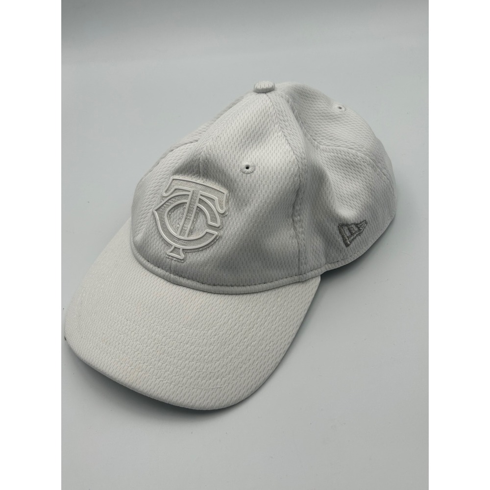 New Era‎ Minnesota Twins 9TWENTY Hat White Silver Mesh Adjustable MLB Cap